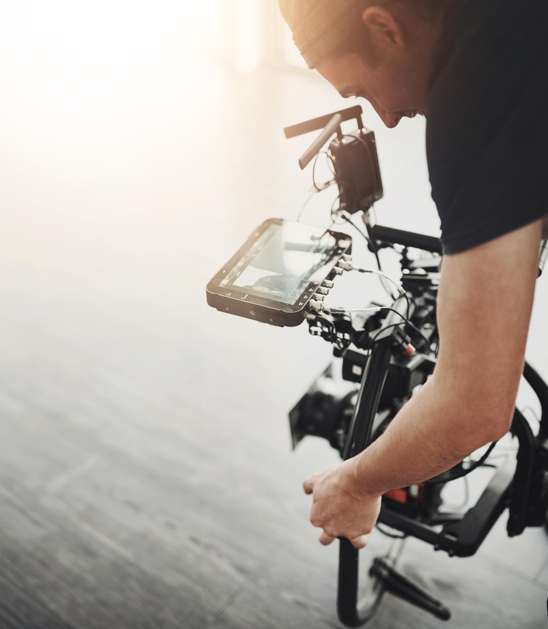 Snemalec s kamero med video produkcijo